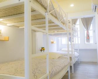 Hualien Bird's House Hostel - Hualien City - Bedroom