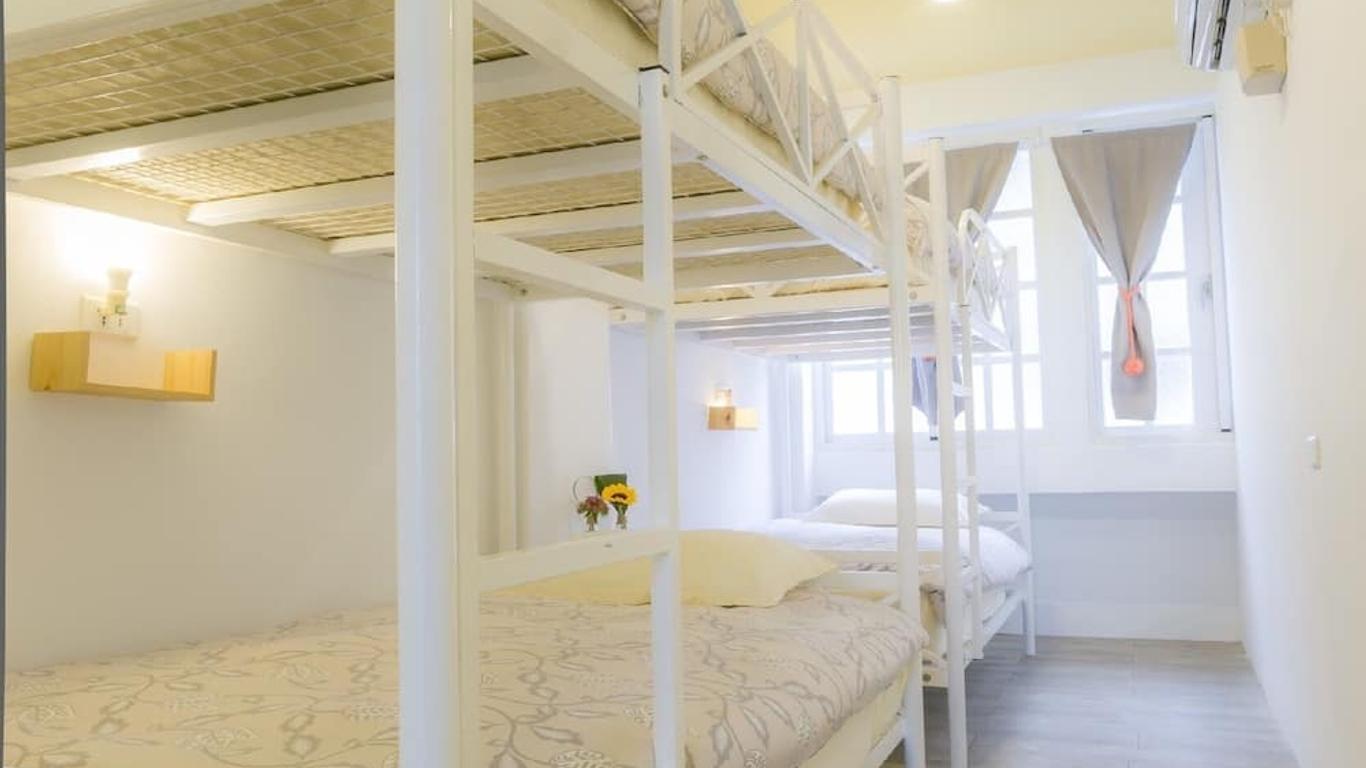 هوالين بيردس هاوس هوستل