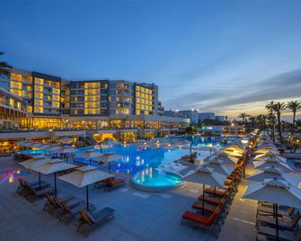 Hilton Skanes Monastir Beach Resort - Monastir - Uima-allas