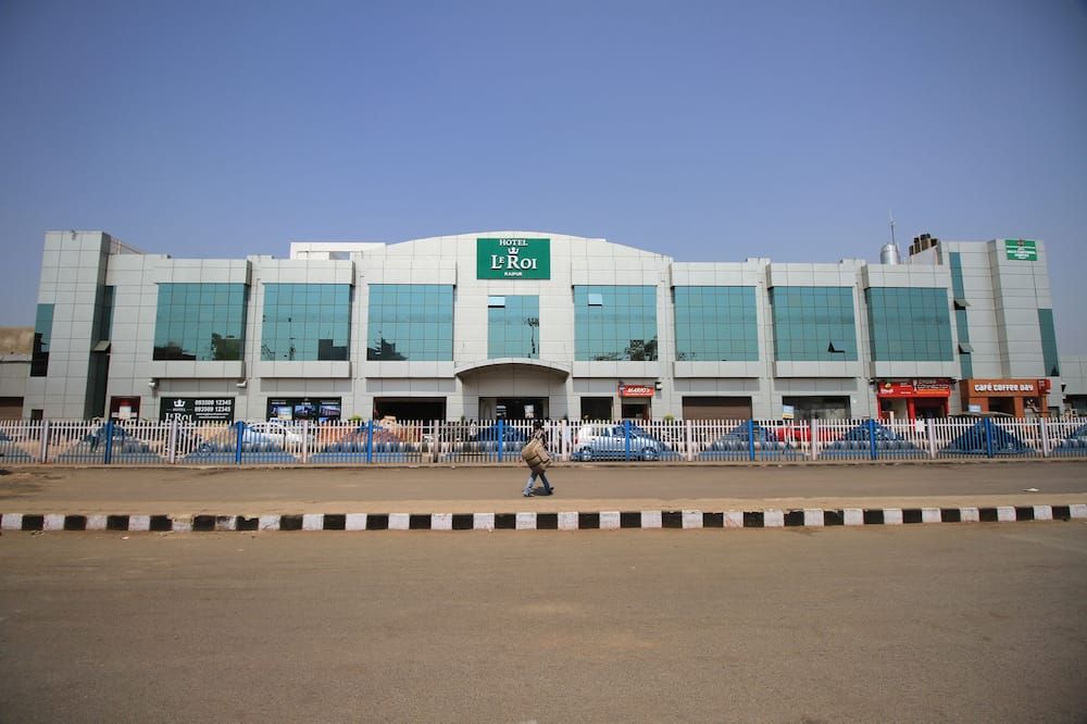Hotel Le Roi Raipur at Raipur Railway Station
