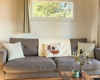 Gite De L'auxineill - Castelnou - Living room