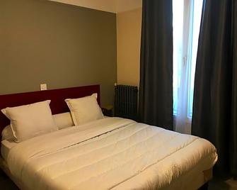 Hotel De Strasbourg - Aulnay-sous-Bois - Ložnice