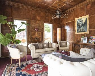 Apart-Hotel Adler Moena - Moena - Living room