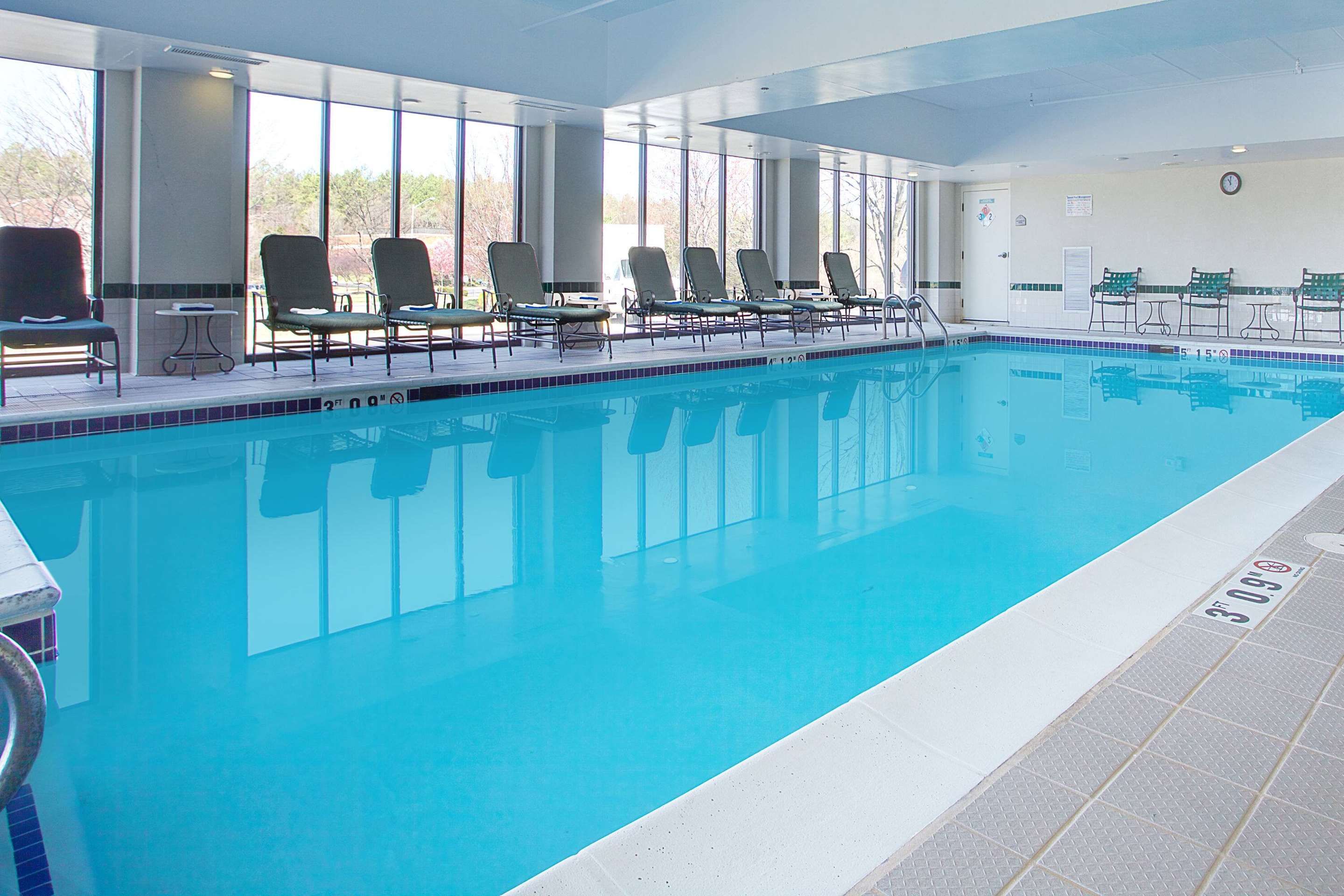 Wingate by Wyndham Chantilly / Dulles Airport - Chantilly - Zwembad
