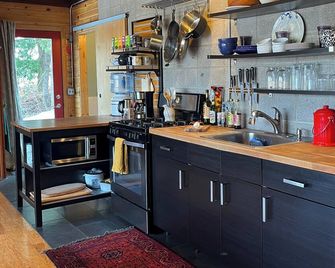Lovely studio in Northfield, perfect location for visiting St. Olaf/Carleton. - Northfield - Kuchyň