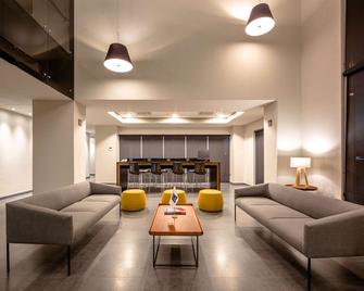 Comfort Inn Delicias - Delicias - Lounge