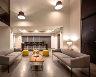 Comfort Inn Delicias - Delicias - Lounge