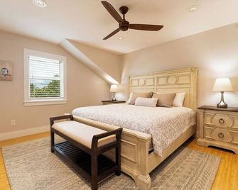 Off The Hook - 3 Bedroom / 3 Bathroom W/ Pool & Parking - Cayo Hueso - Habitación