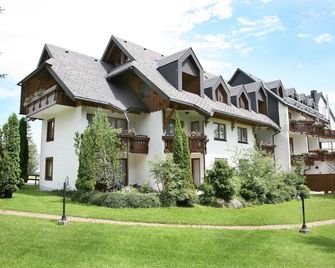 Gasthof zum Kreuz Escheck - Schönwald im Schwarzwald - Gebouw