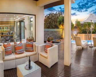 Isango Gate Boutique Hotel And Spa - Puerto Elizabeth - Bar