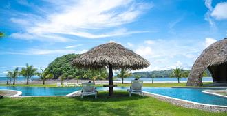 Villa Marina Lodge & Condos - Las Escobas del Venado - Pool