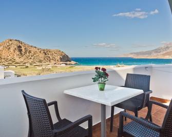 Montemar Studios & Apartments - Arkása - Balcón
