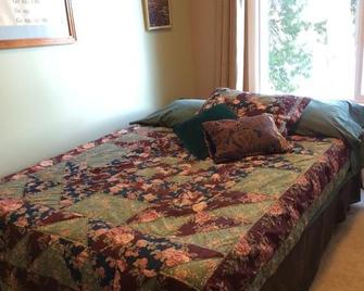 Cycle Inn Bed and Breakfast - Victoria - Bedroom