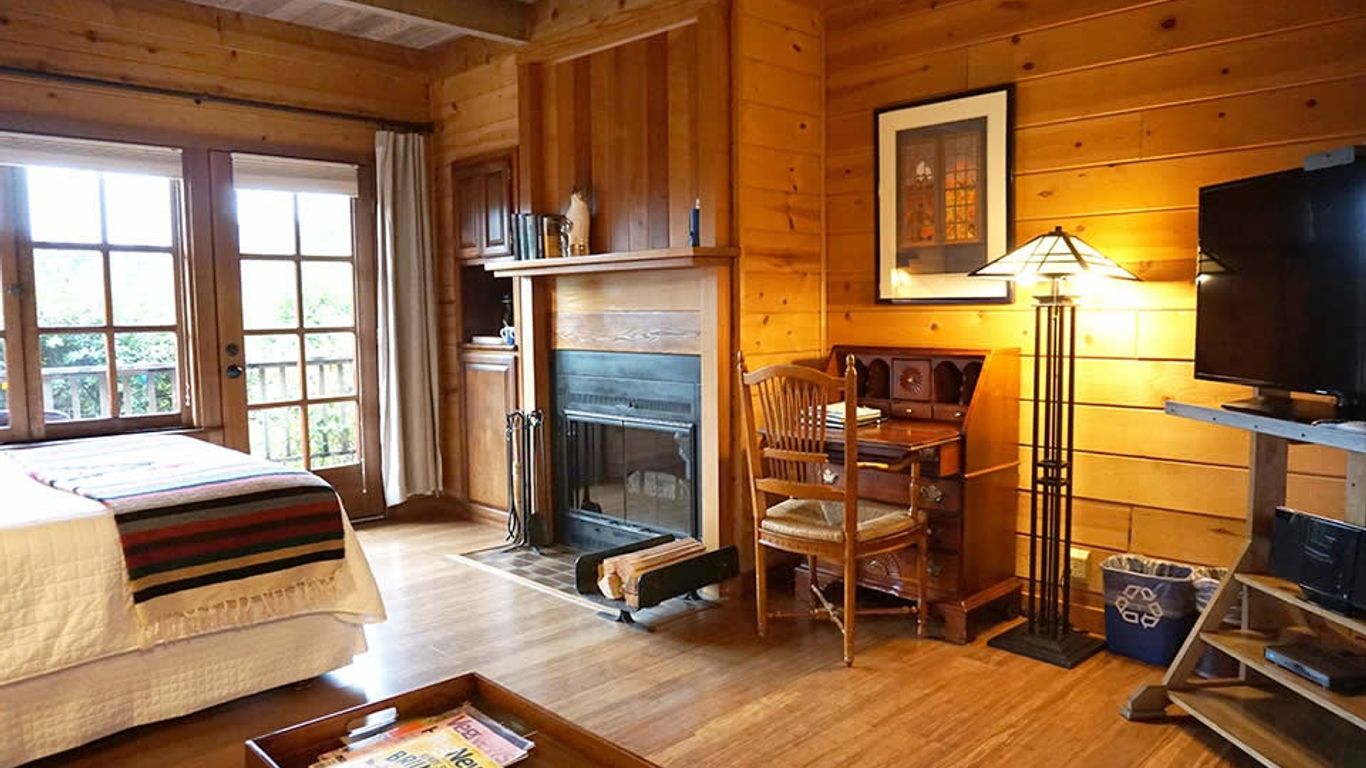 Stanford Inn By The Sea