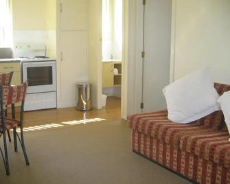 Shortland Court Motel - Thames - Sala de estar