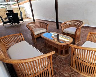 Villa Iris - Callao Salvaje - Patio