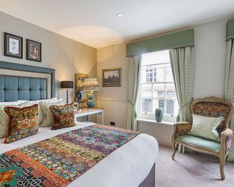 The George Hotel, Amesbury, Wiltshire - The Coaching Inn Group - Salisbury - Schlafzimmer