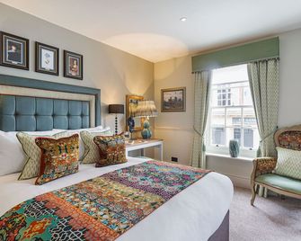 The George Hotel, Amesbury, Wiltshire - סולסברי - חדר שינה