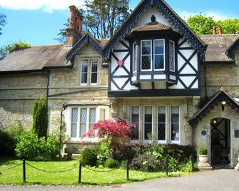 Rylstone Manor - Shanklin - Bina