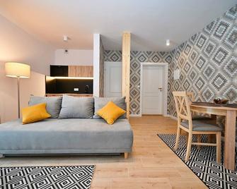 Modern apartments in the heart of the mountains with beautiful views - Wisła - Living room
