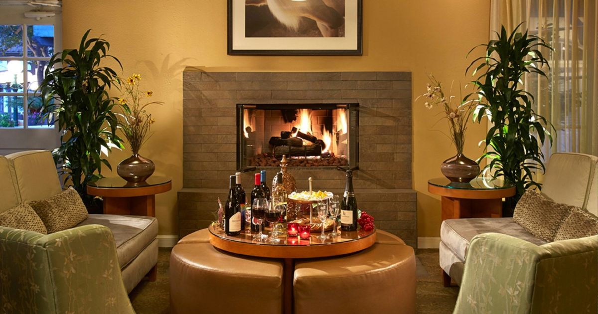 Wine Valley Inn, Solvang | HotelsCombined