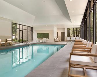 DoubleTree by Hilton Hotel Toronto Airport West - Mississauga - Piscine