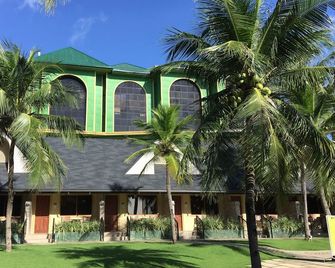 Bohol Tropics Resort - Tagbilaran