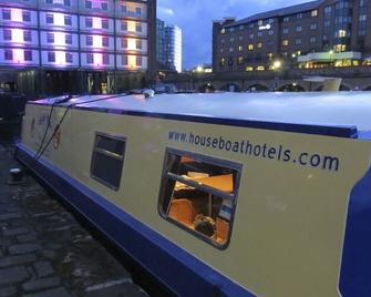 Houseboat Hotels - เชฟฟีลด์ - อาคาร