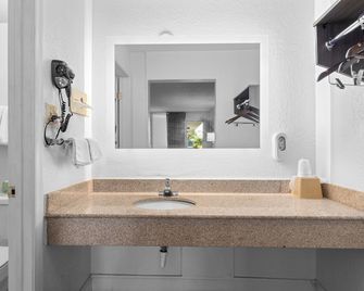 Casa Del Mar Hotel - Norfolk - Baño