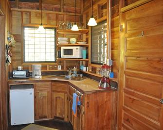 Beachfront Baby Blue Cabana, Gold Standard Approved - Hopkins - Kitchen