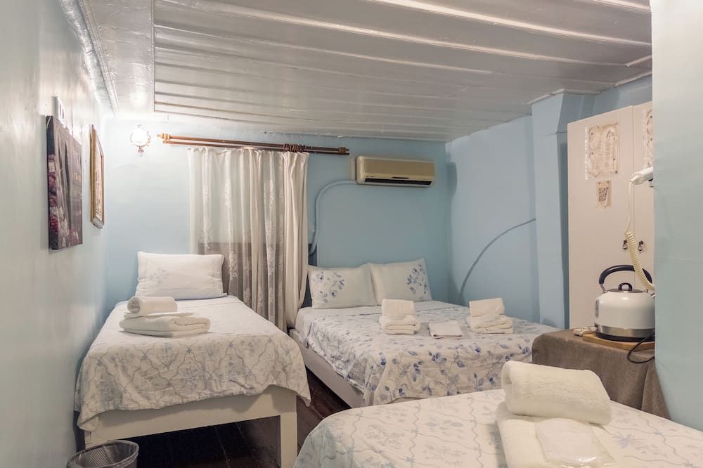 Antikhan Hotel - אייבאליק