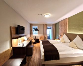 Hotel-Gasthaus Goldener Engel - Glottertal