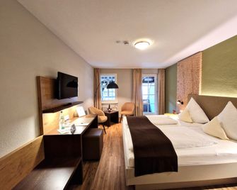 Hotel-Gasthaus Goldener Engel - Glottertal