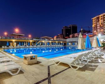 Aydinoglu Hotel - Istanbul - Pool
