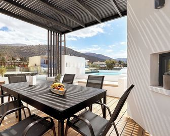 MichELe Luxury apartments by Smaris Collection - Mália - Balcón