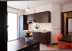 Housing32 Apartments - Milan - Kitchen