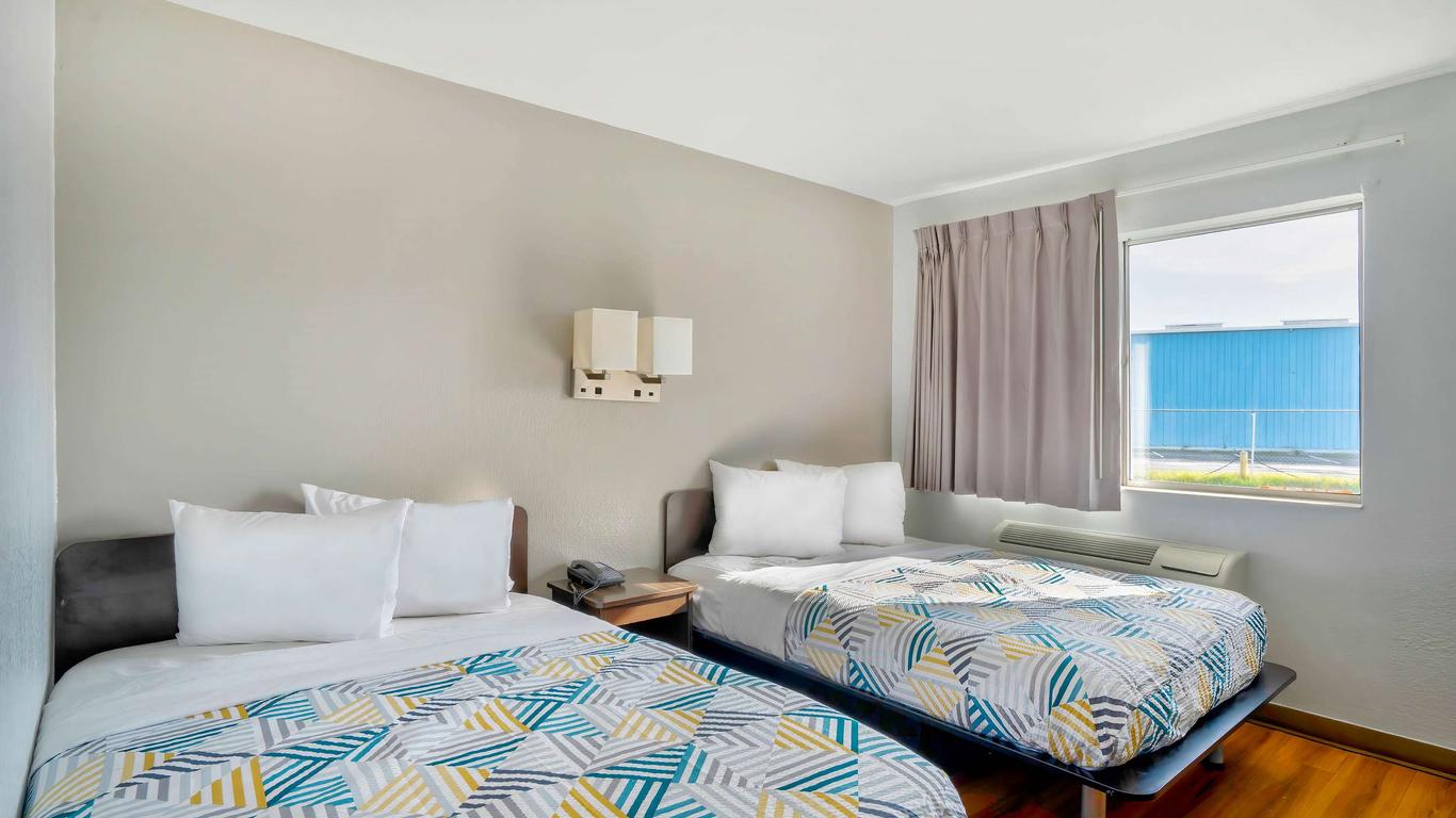 موتل 6 لومبيرتون ، نورث كارولينا