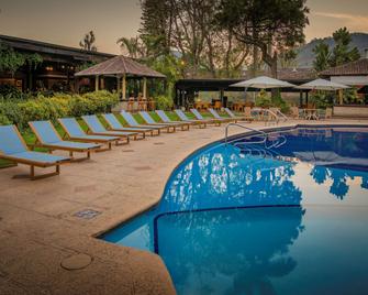 Porta Hotel Antigua - Antigua Guatemala - Pool