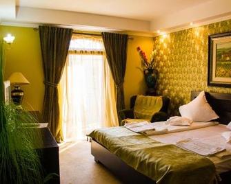 Hotel-Pensiunea Zefir - Timisoara - Bedroom