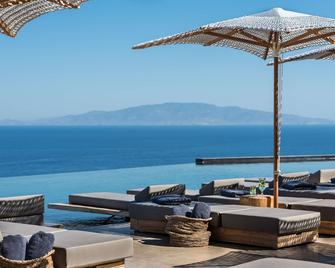 Andronis Arcadia Hotel - Fira - Havuz