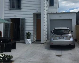 Easy airport stopover or Auckland stay - Mangere - Vista del exterior