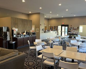 Okoboji Inn & Suites - Milford
