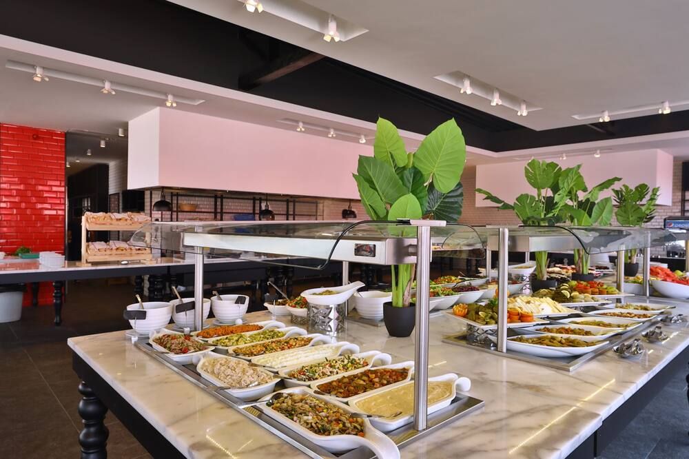 非常時髦飯店 - 僅供成人入住 - 博德魯姆 - 自助餐