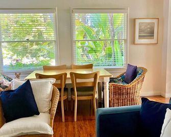 The Brocklebank House-Spring Special - Cambria - Comedor