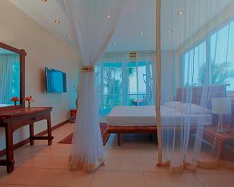 Cowrie Shell Beach Apartments - Mombasa - Bedroom