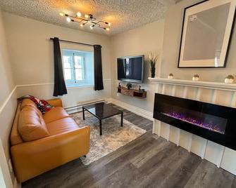 Panache Royale 4 - Québec City - Living room