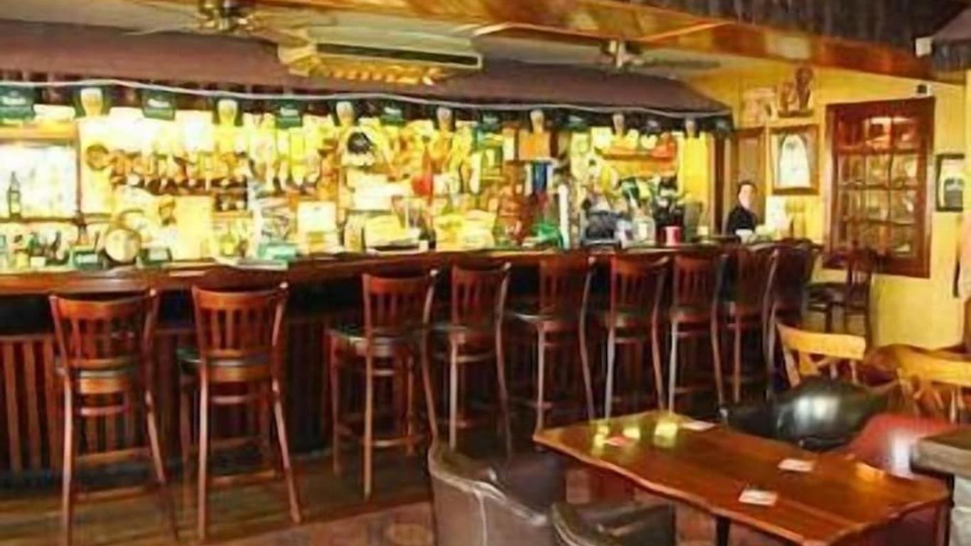 Wards Hotel