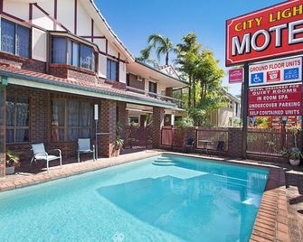 City Lights Motel - Tweed Heads - Pool