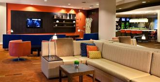 Courtyard by Marriott Easton-Columbus - Columbus - Lounge