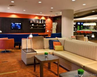 Courtyard by Marriott Easton-Columbus - Columbus - Lounge